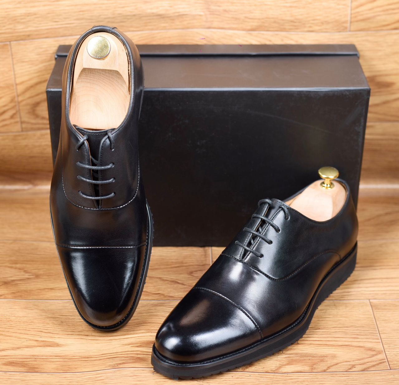 Chaussure Richelieu à bout rapporté