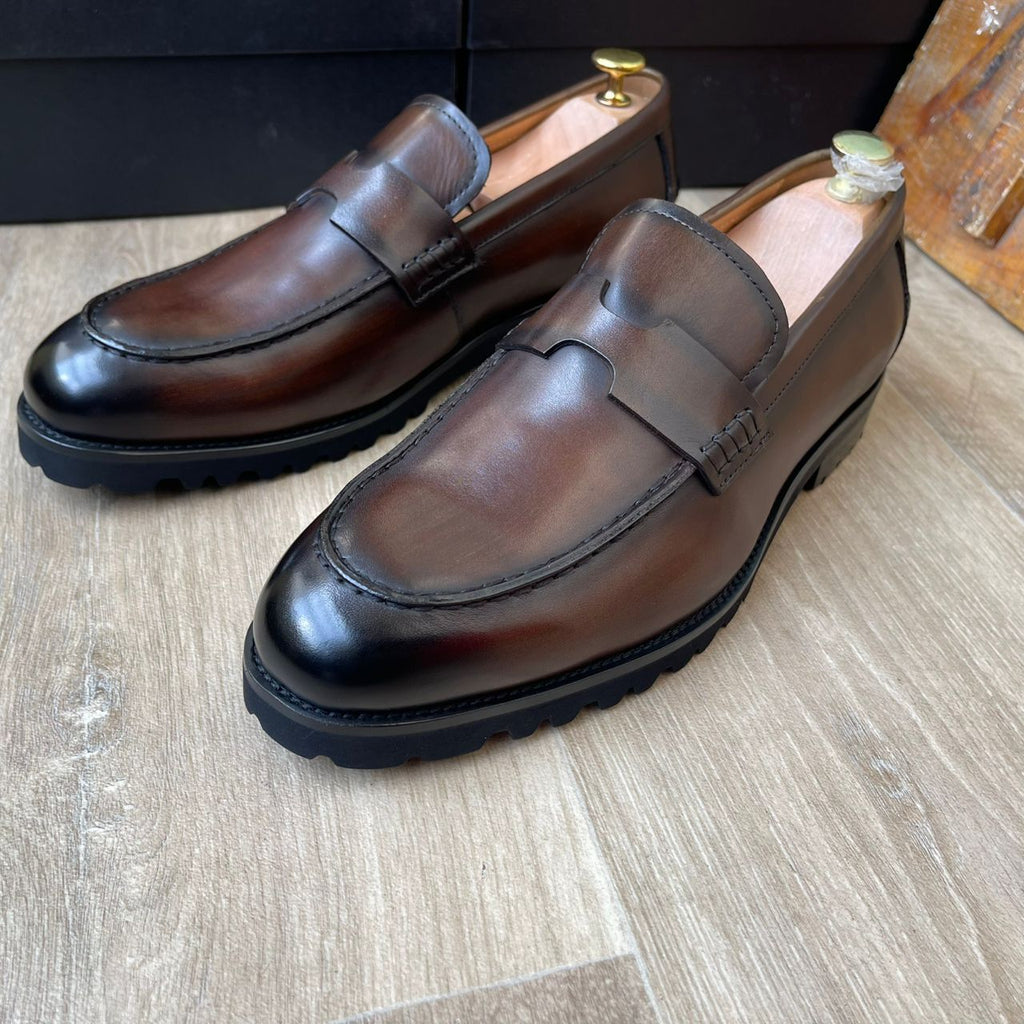 mocassin de type "Penny Loafer"