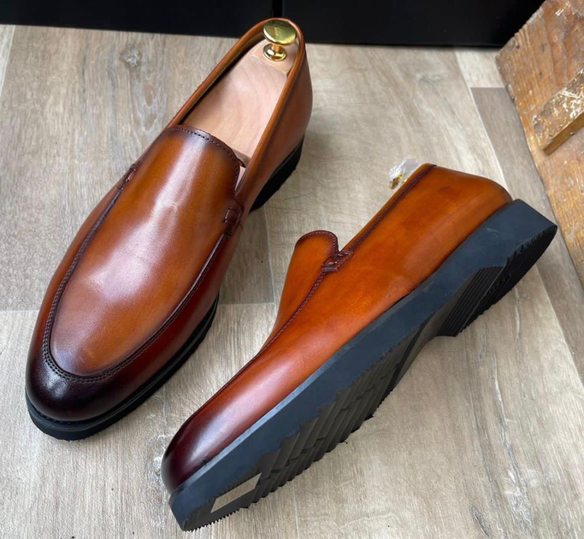 Mocassins pour homme en cuir patiné