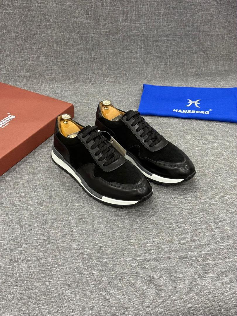 Sneakers en Cuir et Daim Noir